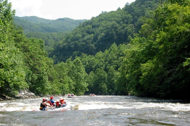 Upper Pigeon River Whitewater Rafting — Gatlinburg's Closest Class II–IV Adventure photo 2