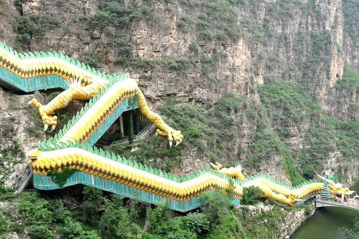 Private Day Tour: Longqingxia Gorge Cruise & Juyongguan Great Wall from Beijing
