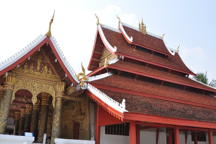 Essence of Luang Prabang: Half-Day Temple & Mount Phousi Tour photo 2