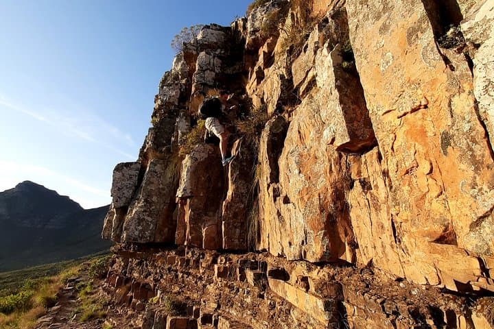 Hike Table Mountain via Kloof Corner Ridge — exposed ridge scramble with chains photo 2