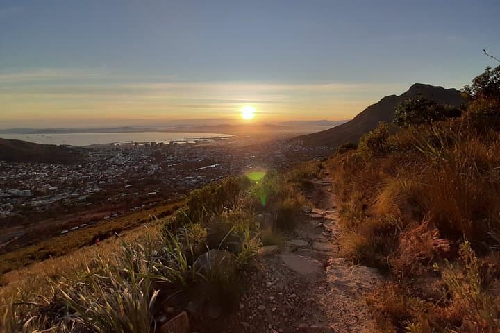 Hike Table Mountain via Kloof Corner Ridge — exposed ridge scramble with chains photo 3
