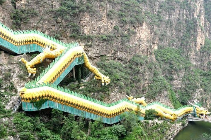 Longqing Gorge & Badaling Wildlife World: Private Day Tour from Beijing photo 2