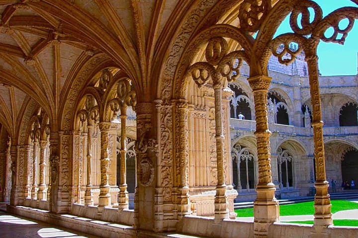 12-Day Private Portugal Tour from Lisbon — Coastlines, Mountains & Wine photo 3