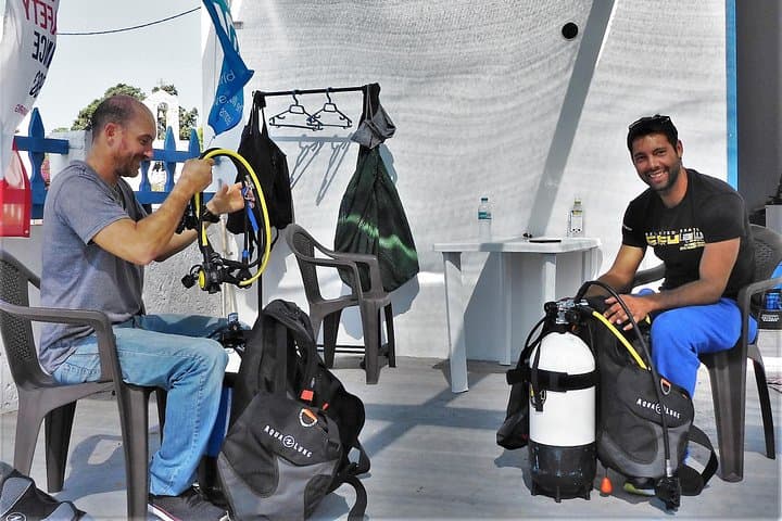 Try Scuba in Mandraki Harbor: Private Beginner Dive in Rhodes photo 3