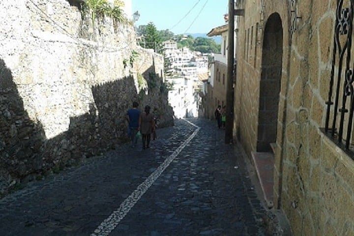 Day Trip to Taxco: Silver Streets and Santa Prisca from Acapulco photo 4
