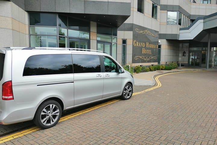 Southampton to London Shore Excursion: Salisbury Cathedral & Stonehenge Day Tour photo 2