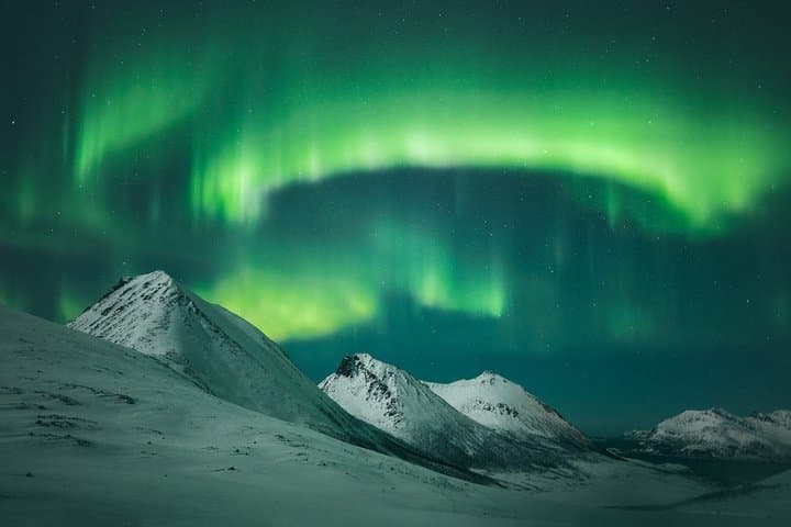 Tromsø Night Chase: Small-Group Aurora Hunt with Campfire Dinner & Photos photo 6