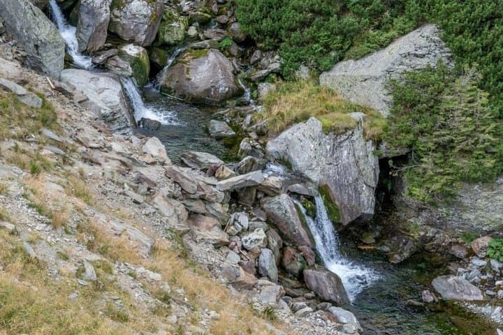 Hike to Bâlea Waterfall & Lake from Sibiu — Transfăgărășan Day Trek photo 6