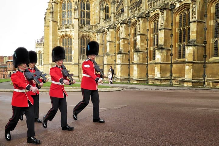 Heathrow Layover Windsor Castle Private Tour — Windsor, Runnymede & Eton photo 5