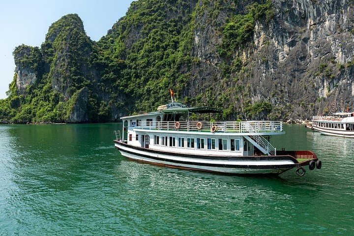 Halong Bay Full-Day Cruise: Surprise Cave, Titop Island, Kayaking & Swimming photo 3