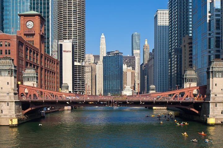 Chicago O'Hare to Downtown Private Luxury SUV Transfer photo 4