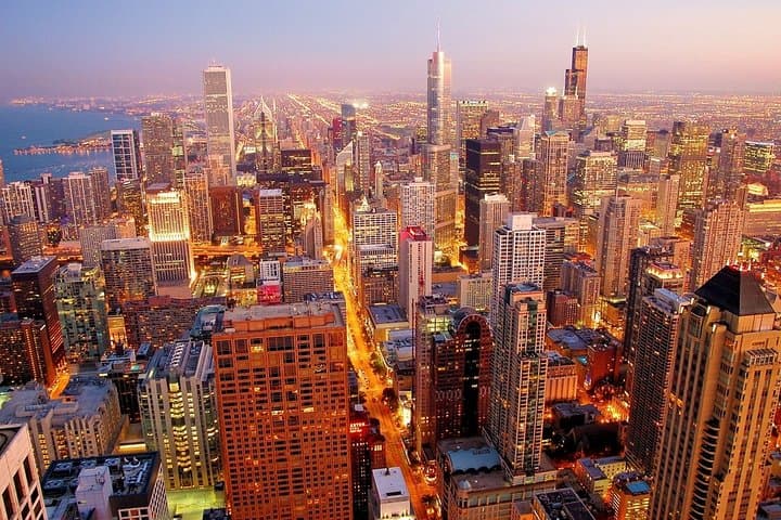 Chicago O'Hare to Downtown Private Luxury SUV Transfer photo 6