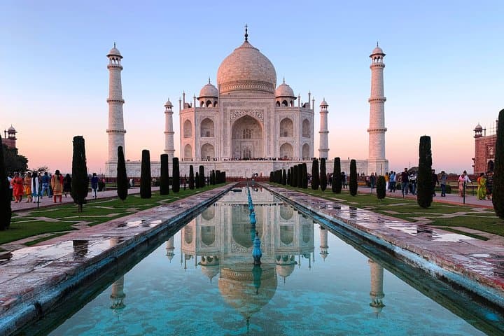 Private Taj Mahal, Agra Fort & Baby Taj Day Tour from New Delhi