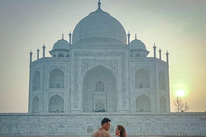 Virtual Taj Mahal Tour with Expert Local Guide — Interactive Online Experience photo 6