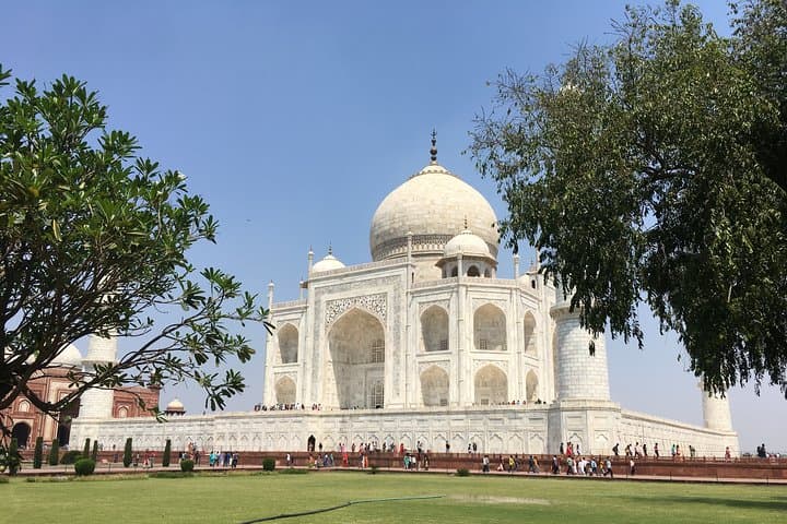 Private Transfer from Delhi (IGI) to Agra — 3.5-Hour Private Ride photo 2