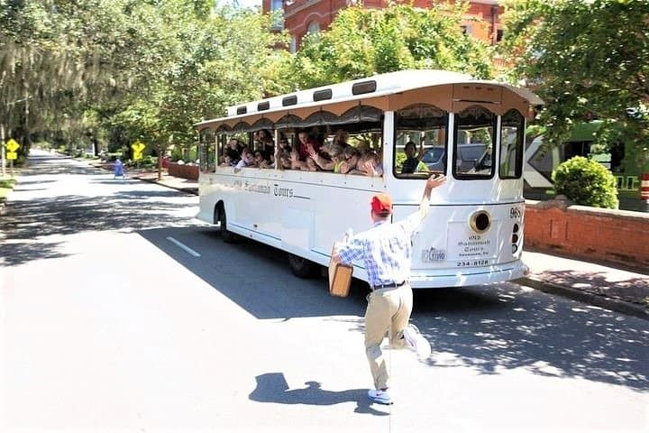 Historic Savannah Trolley Tour — 75-Minute Guided Sightseeing of the Historic District photo 4