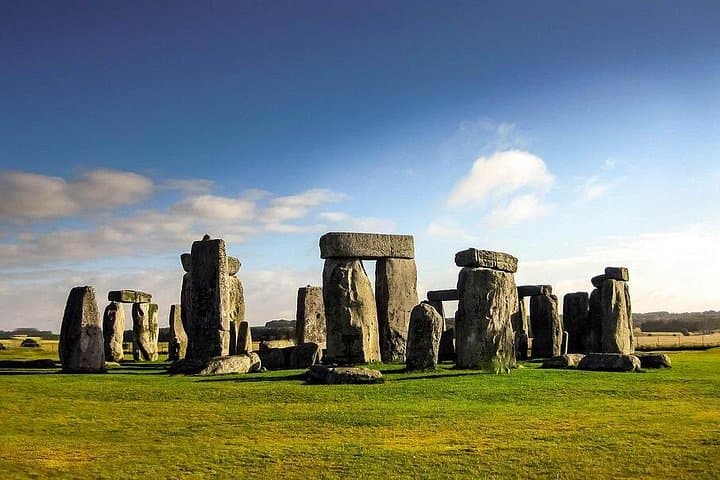 Windsor Castle, Stonehenge & Lacock Day Tour — Royal History and Ancient Stones photo 3
