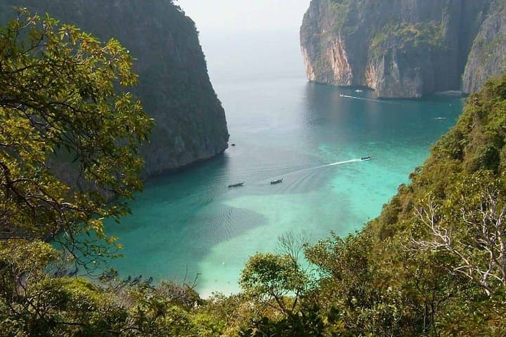Phi Phi Sunrise Speedboat Tour from Phuket: Maya Bay, Pileh Lagoon & Snorkeling photo 6