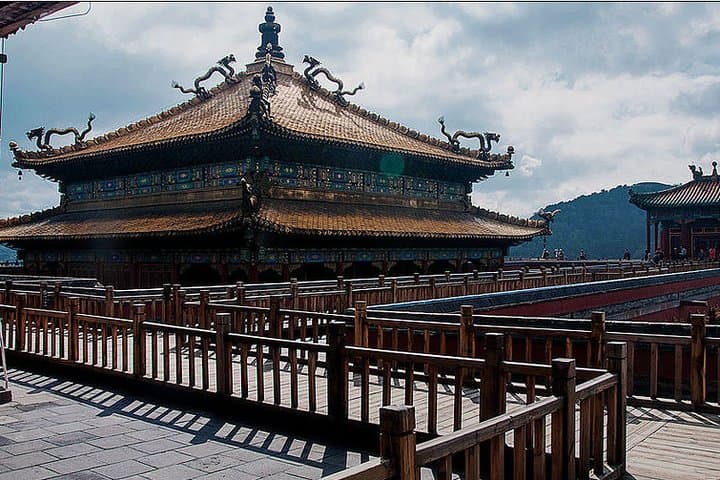 2-Day Chengde Summer Resort & Eight Outer Temples Tour from Beijing — UNESCO Qing Retreat photo 2
