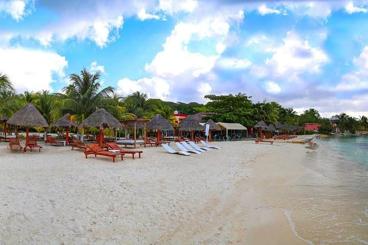 Catamaran to Isla Mujeres — Full-Day Snorkel, Beach Club & Open Bar from Cancún photo 2