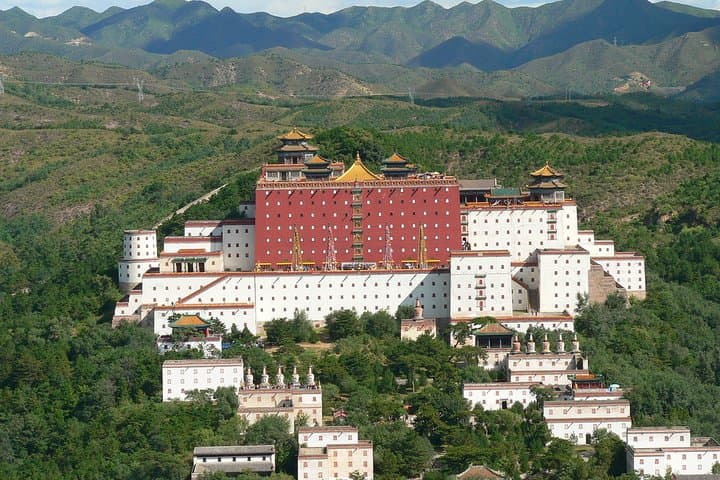 Chengde Day Trip: Mountain Resort & Little Potala Palace from Beijing photo 3