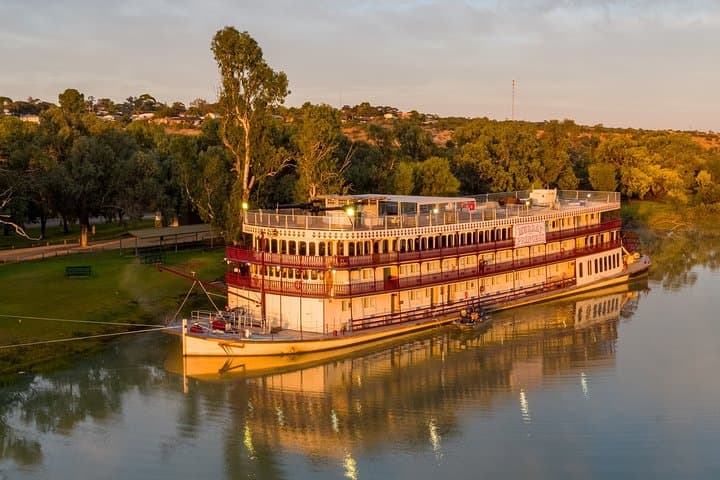 8-Day Murray Princess Cruise: Upper Murraylands River Journey from Mannum to Younghusband