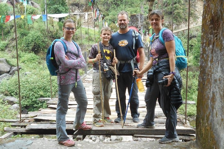 Sandakphu 4-Day Trek: Sunrise Peaks, Rhododendron Forests & Village Homestays