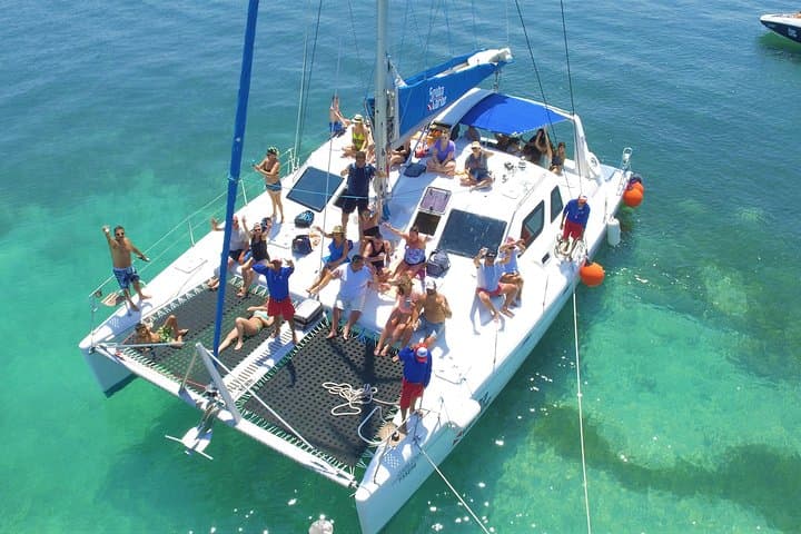 Catamaran to Isla Mujeres: Snorkel, Open Bar & Beach Club Day Trip from Cancun photo 3