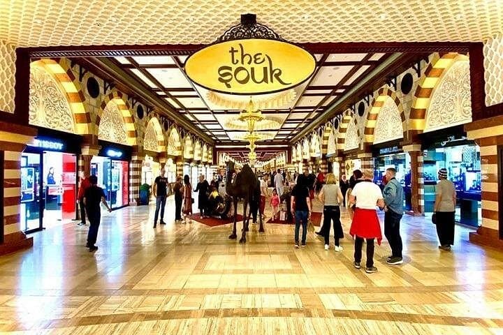 Dubai Full-Day Shopping Tour: Best Malls, Souks & Bargain Strategy