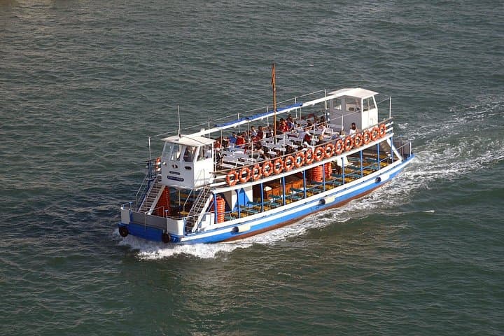 Las Golondrinas 40-Min Port of Barcelona Sightseeing Cruise photo 2