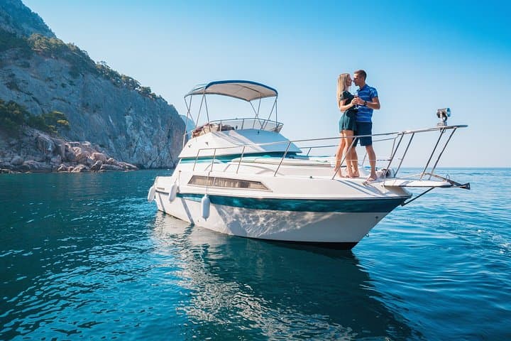 Private Luxury Yacht Tour in Alanya — 5-Hour Scenic Cruise with Snorkeling & Fishing photo 2