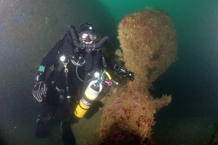 Deep Diving Course: 40m Specialty Training from Tutukaka photo 5