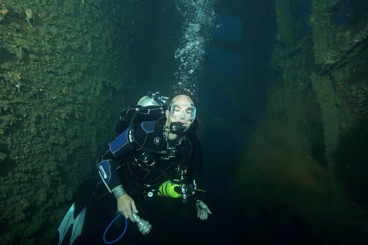 Deep Diving Course: 40m Specialty Training from Tutukaka photo 3