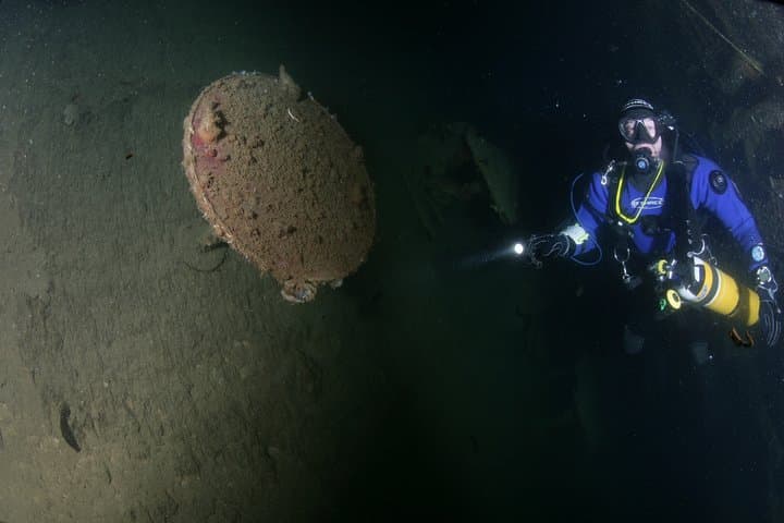 Deep Diving Course: 40m Specialty Training from Tutukaka photo 4
