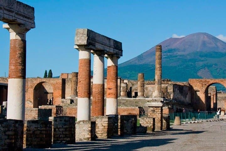 Pompeii and Mount Vesuvius Day Tour from Naples with Lunch photo 2