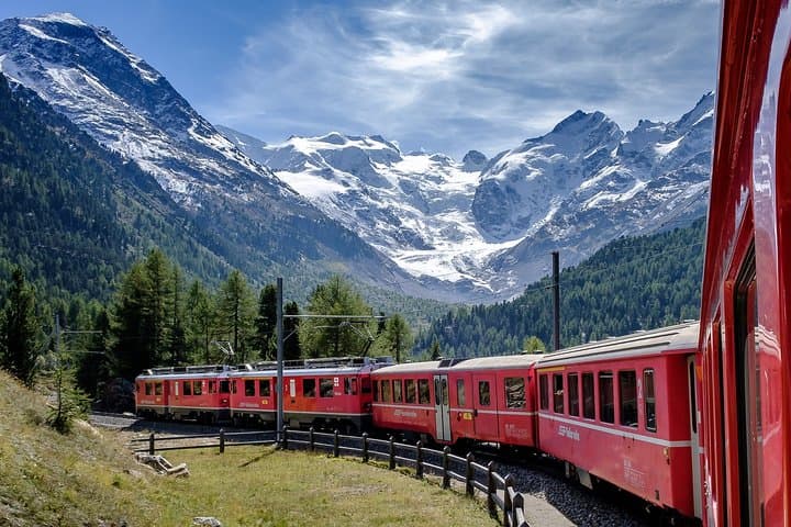Best of Bernese Oberland: Harder Kulm, Glacier Gorges & Interlaken Private Tour photo 3