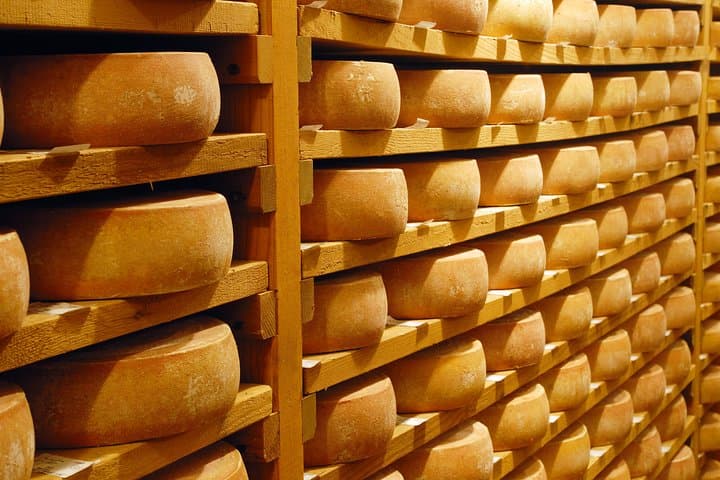 Cheesemaking and Mount Titlis Private Tour: Engelberg Day Trip from Zurich