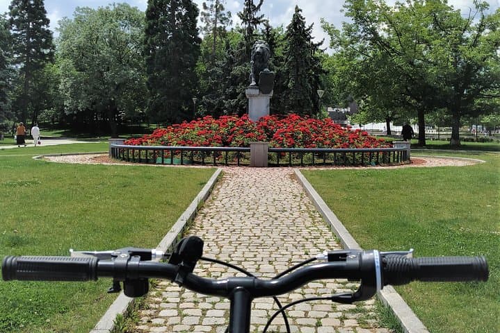 Sofia Urban Adventure Bike Tour: Parks, Landmarks & Local Routes photo 5