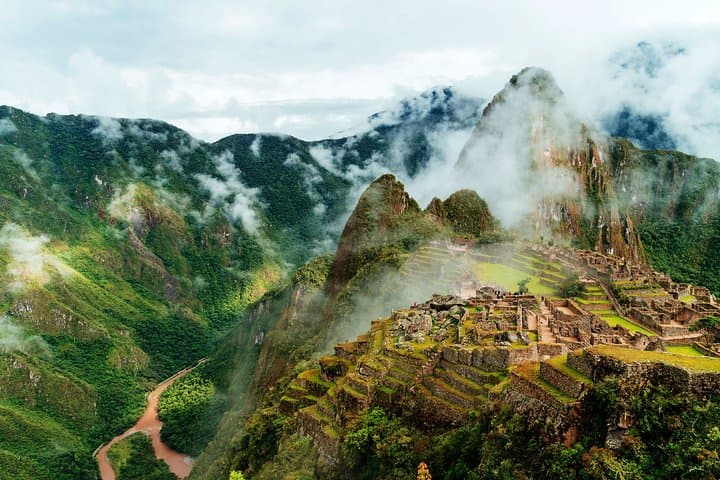 Cusco to Machu Picchu by Train: Full-Day Group Tour to the Citadel photo 2
