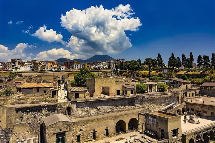 Ercolano Day Trip From Naples: Guided Tour of Herculaneum Ruins photo 2