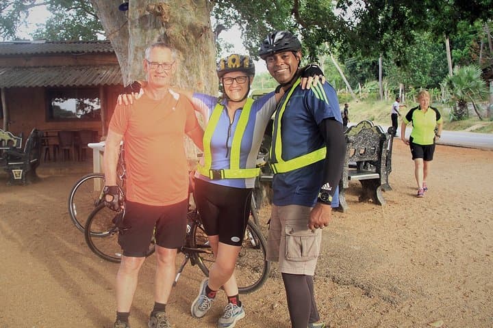 Coastal-to-Cultural Cycling: Arugambay to Habarana 5-Day Bike Tour