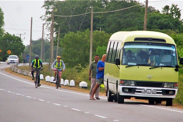 Coastal-to-Cultural Cycling: Arugambay to Habarana 5-Day Bike Tour photo 2