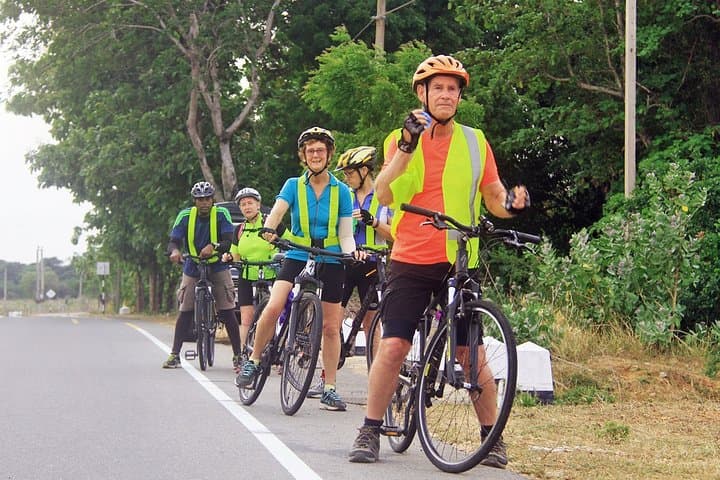 Coastal-to-Cultural Cycling: Arugambay to Habarana 5-Day Bike Tour photo 3