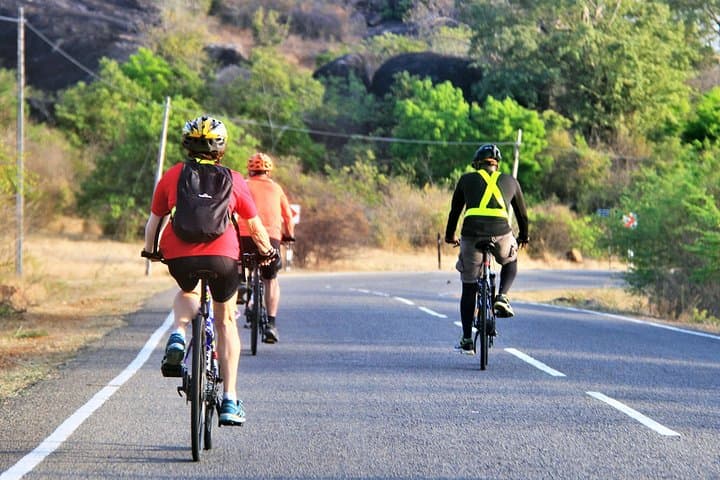 Coastal-to-Cultural Cycling: Arugambay to Habarana 5-Day Bike Tour photo 4