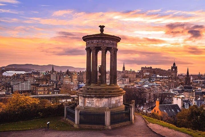 Greenock to Edinburgh Private City Tour: Full-Day Guided Visit with Castle Entry