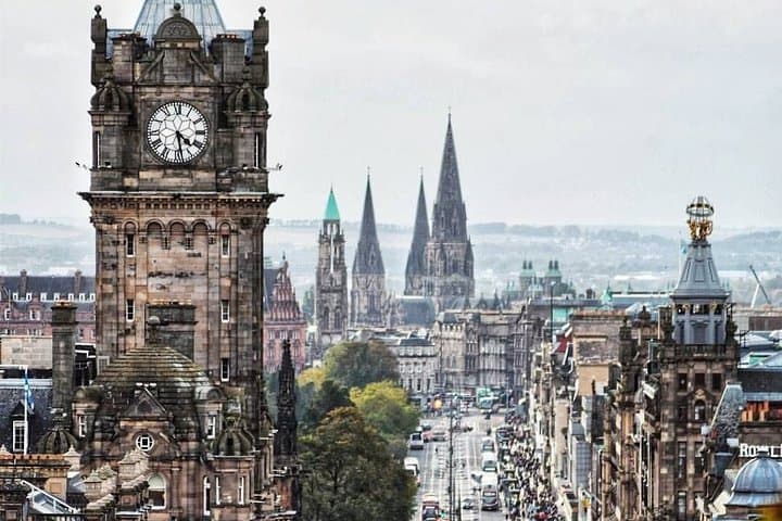 Greenock to Edinburgh Private City Tour: Full-Day Guided Visit with Castle Entry photo 4