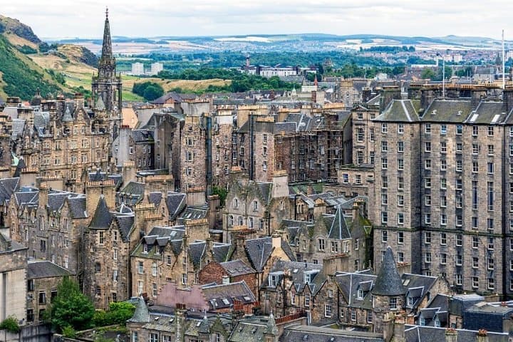 Greenock to Edinburgh Private City Tour: Full-Day Guided Visit with Castle Entry photo 5