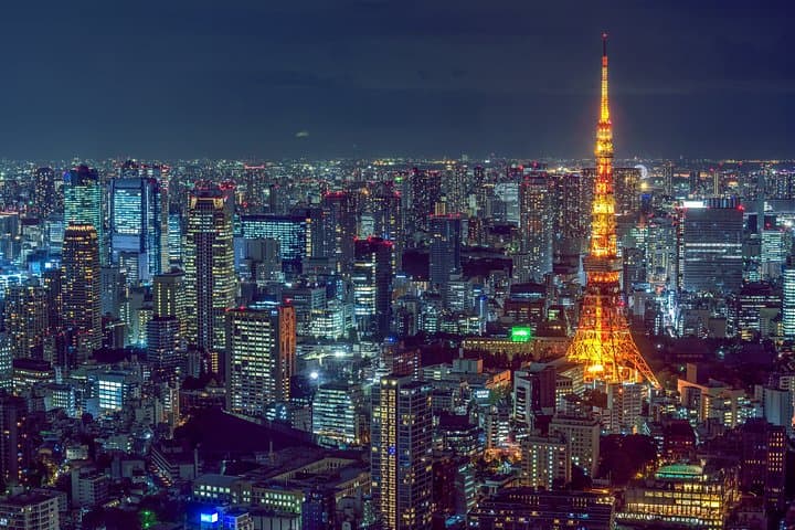 Tokyo Private Photo Shoot: Capture Hidden Urban Moments