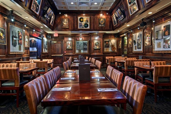 Hard Rock Cafe Niagara Falls — Prix-Fixe Dining Steps From the Falls photo 5