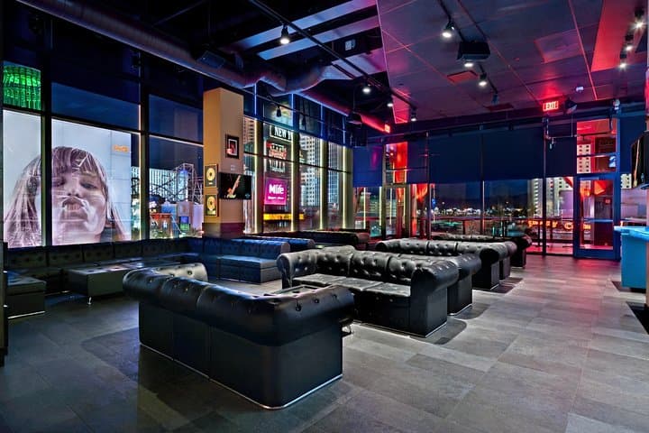 Hard Rock Cafe Las Vegas: Classic American Dining on the Strip photo 4